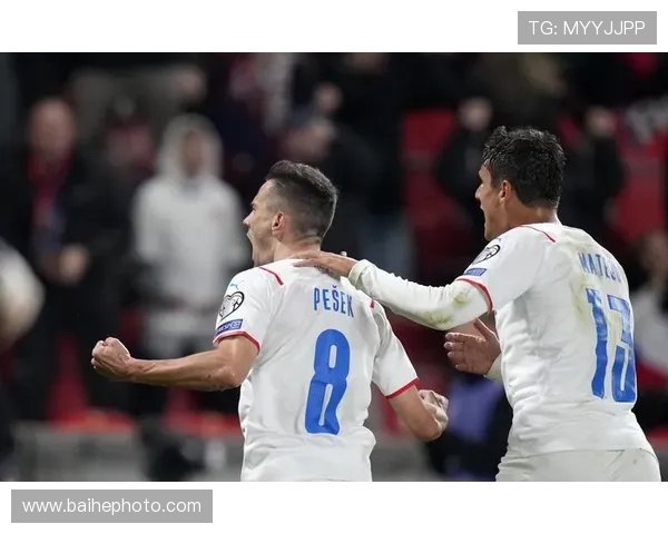 俄罗斯与捷克足球对决赛果揭晓精彩瞬间回顾