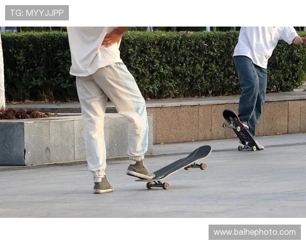 重庆滑板队的边路渗透技巧与深度解析探索滑板文化的魅力与挑战